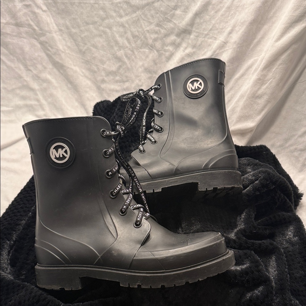 Michael Kors Montaigne PVC Rain Boot - Black, Size 8